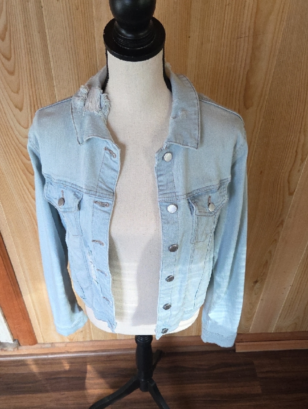Just USA Light Blue Distressed Denim Jacket - Picture 9 of 9